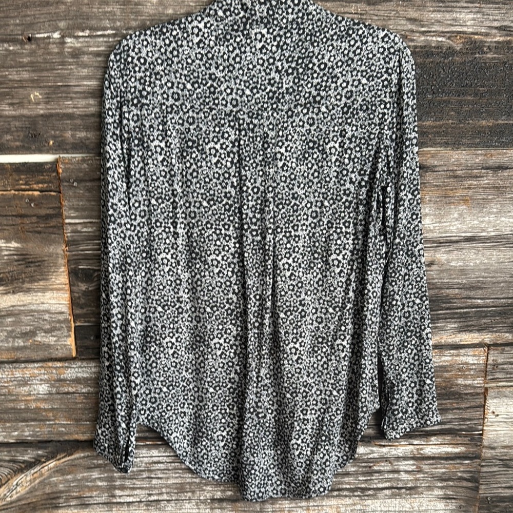 NWOT Anthropologie Cloth and Stone Blouse - Picture 5 of 8